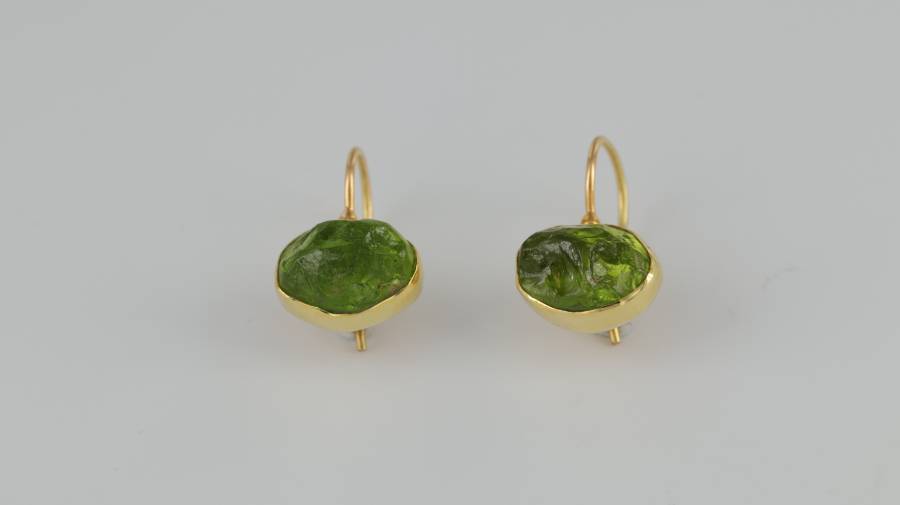 EARINGS 18 K GOLD WITH PERIDOTE